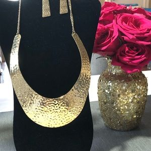 Gold hammered metal necklace